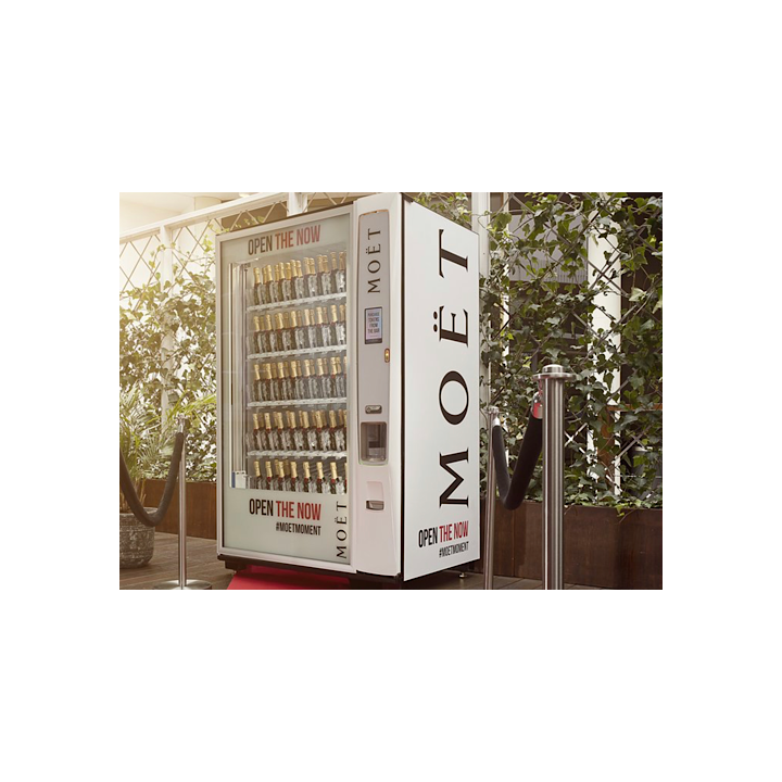 Comprar Renting financiero , expendedora de Möet & Chandon o benjamines de cava , cualquier marca .